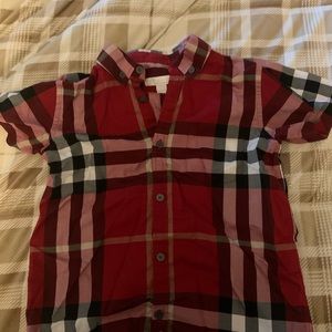 Burberry boys t-shirt size 6
